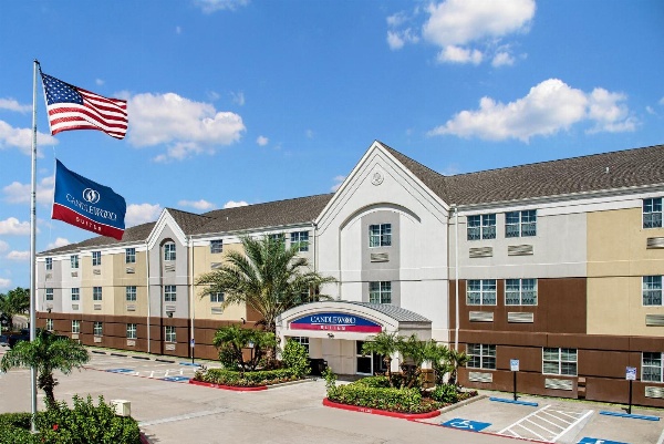 Candlewood Suites Galveston image 1