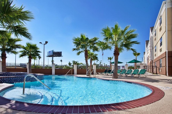 Candlewood Suites Galveston Main image