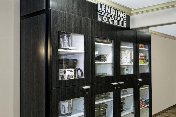 Candlewood Suites Galveston image 8